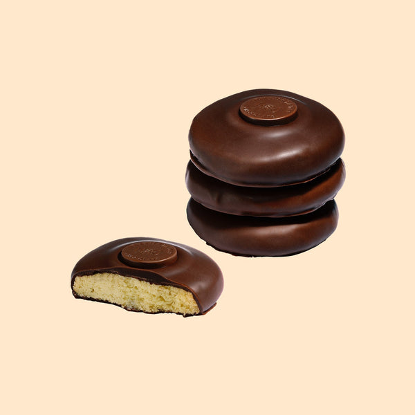 dark_chocolate_shortbread_biscuit